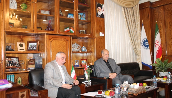 در دیدار معاون وزیر بازرگانی عراق با نایب رییس اتاق مشهد عنوان شد:تاکید بر توسعه روابط تجاری