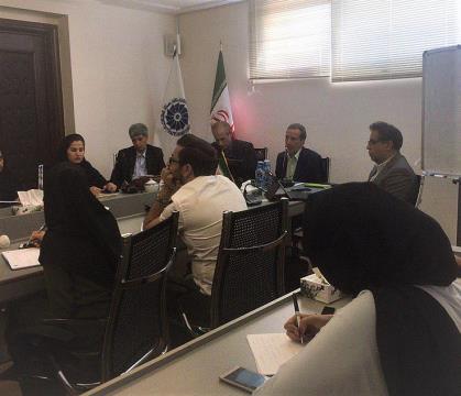 سمینار تخصصی  تعهدات ارزی صادرکنندگان در اتاق مشهد برگزار شد