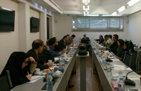 رئیس کمیسیون حمل و نقل و ترانزیت اتاق مشهد خبر داد: برگزاری نشست مشترک ایران و ازبکستان در زمینه حمل و نقل