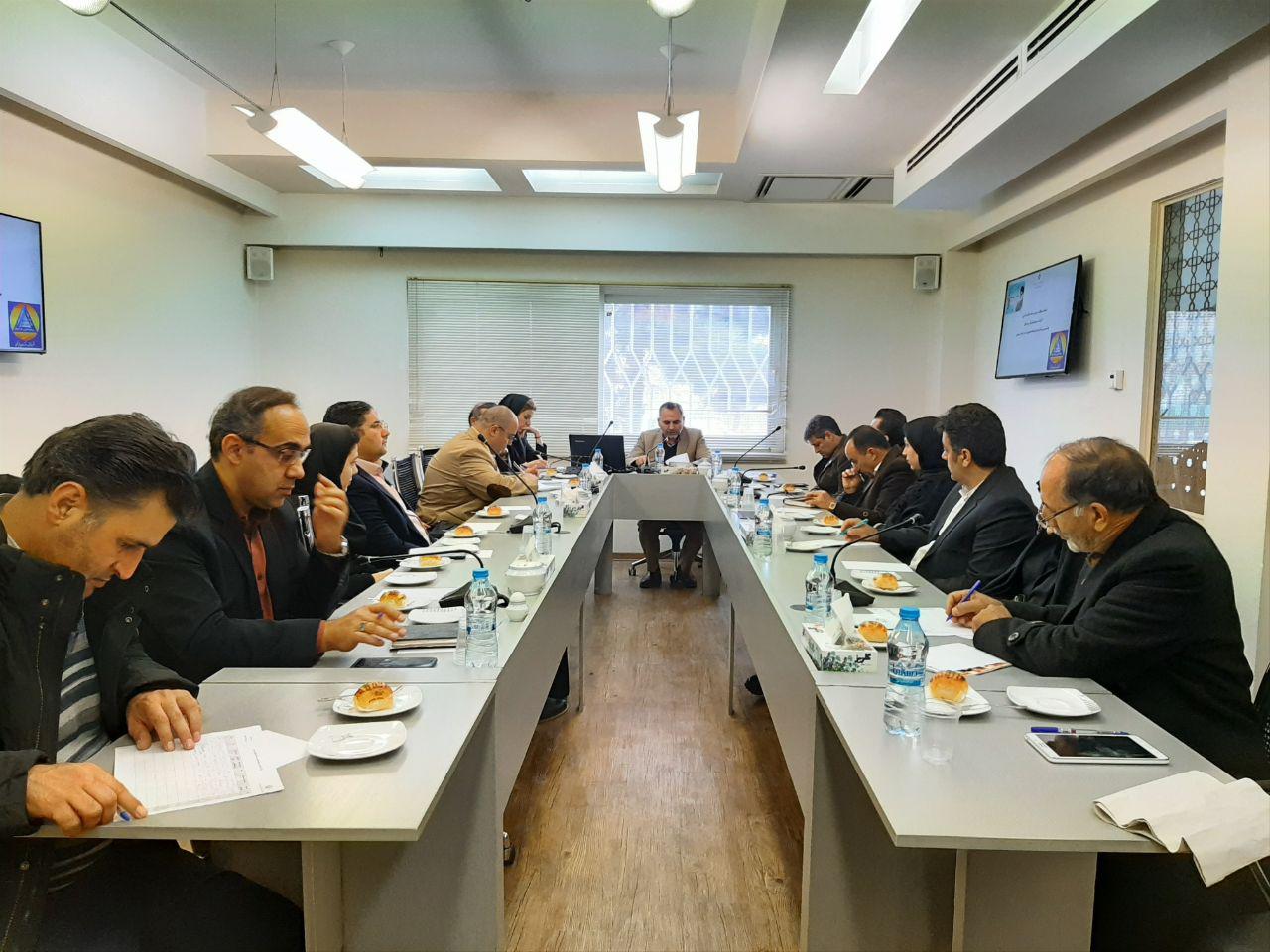 اعتمادسازی مهم ترین اصل در الگوی مثلث توسعه اقتصادی است اعتمادسازی مهم ترین اصل در الگوی مثلث توسعه اقتصادی است