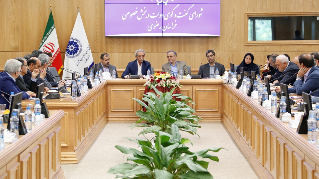رئیس اتاق ایران خواستار شد:  ایجاد کمیته مشترک میان سه استان برای توسعه و تمرکز بر تبادلات پایاپای کالایی با پاکستان