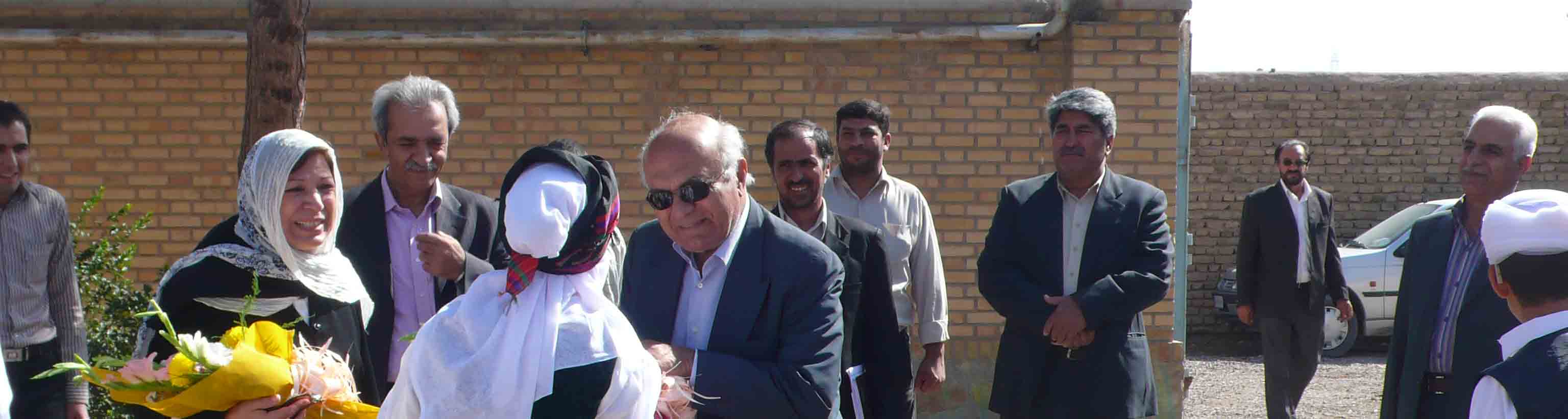 مسئولیت اجتماعی کارآفرینان نه یک پدیده که یک سنت مسئولیت اجتماعی کارآفرینان نه یک پدیده که یک سنت