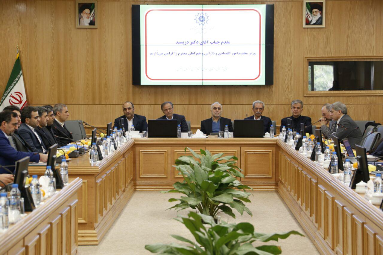 وزیر اقتصاد و دارایی: بخش خصوصی در دوران تحریم باید از نقش معمول خود فراتر برود وزیر اقتصاد و دارایی: بخش خصوصی در دوران تحریم باید از نقش معمول خود فراتر برود