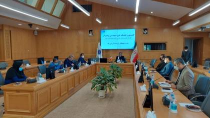 رئیس کمیسیون خدمات فنی، مهندسی و عمران اتاق بازرگانی خراسان رضوی:  اثرات ناشی از سیاست زدگی اقتصاد، بیش از همه بخش‌خصوصی را به چالش دچار می‌کند